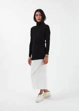 Load image into Gallery viewer, Turtleneck